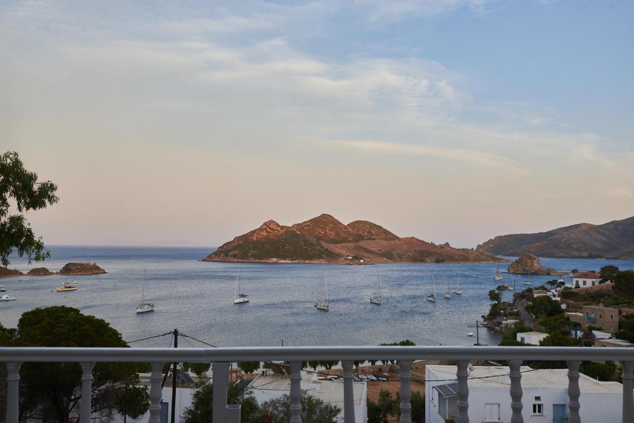 Athina Hotel 2*
