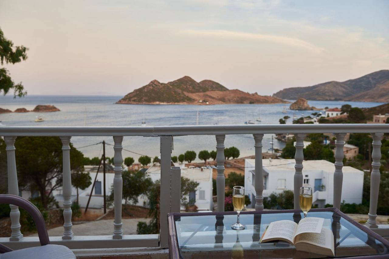Athina 2*